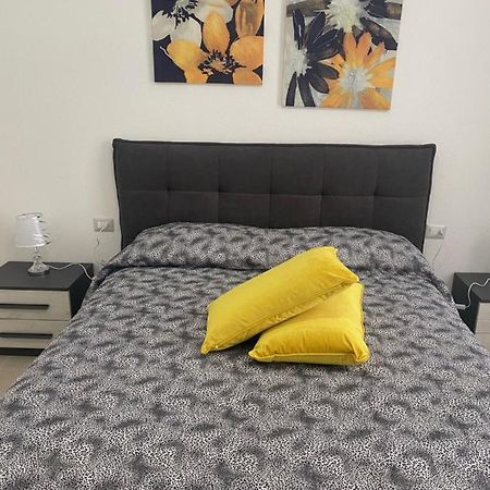 Domo Nora 2 Apartment Olbia Bagian luar foto
