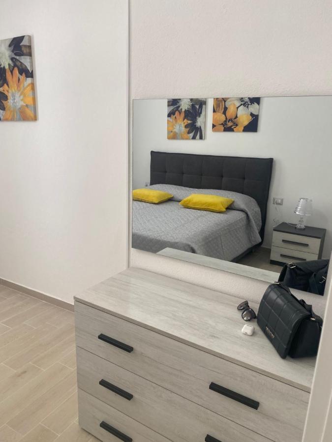 Domo Nora 2 Apartment Olbia Bagian luar foto