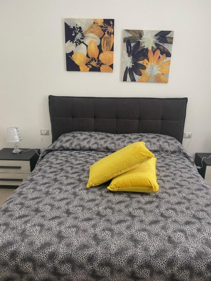 Domo Nora 2 Apartment Olbia Bagian luar foto