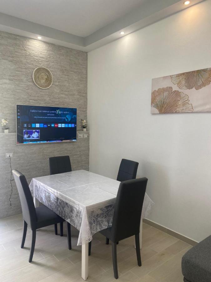 Domo Nora 2 Apartment Olbia Bagian luar foto