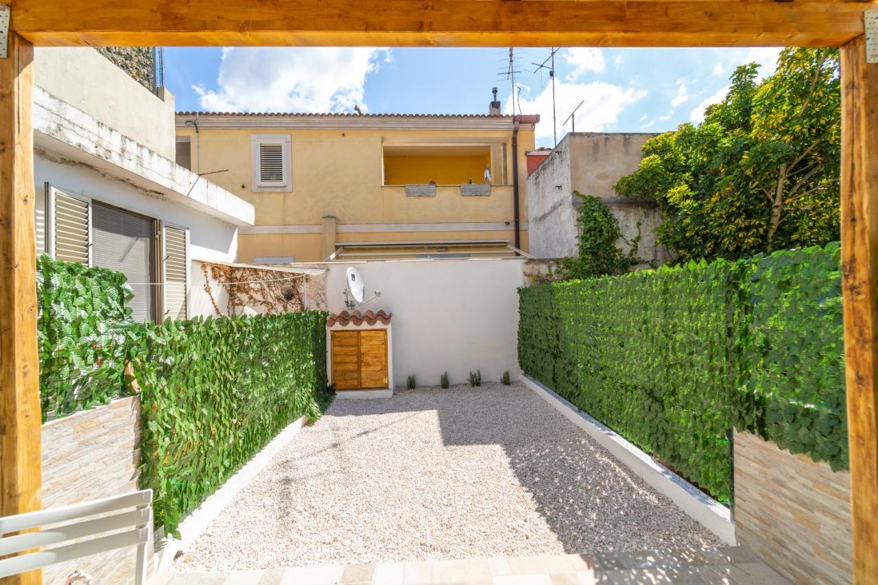 Domo Nora 2 Apartment Olbia Bagian luar foto